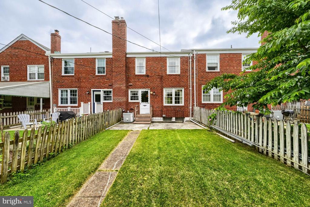 1566 COTTAGE LANE