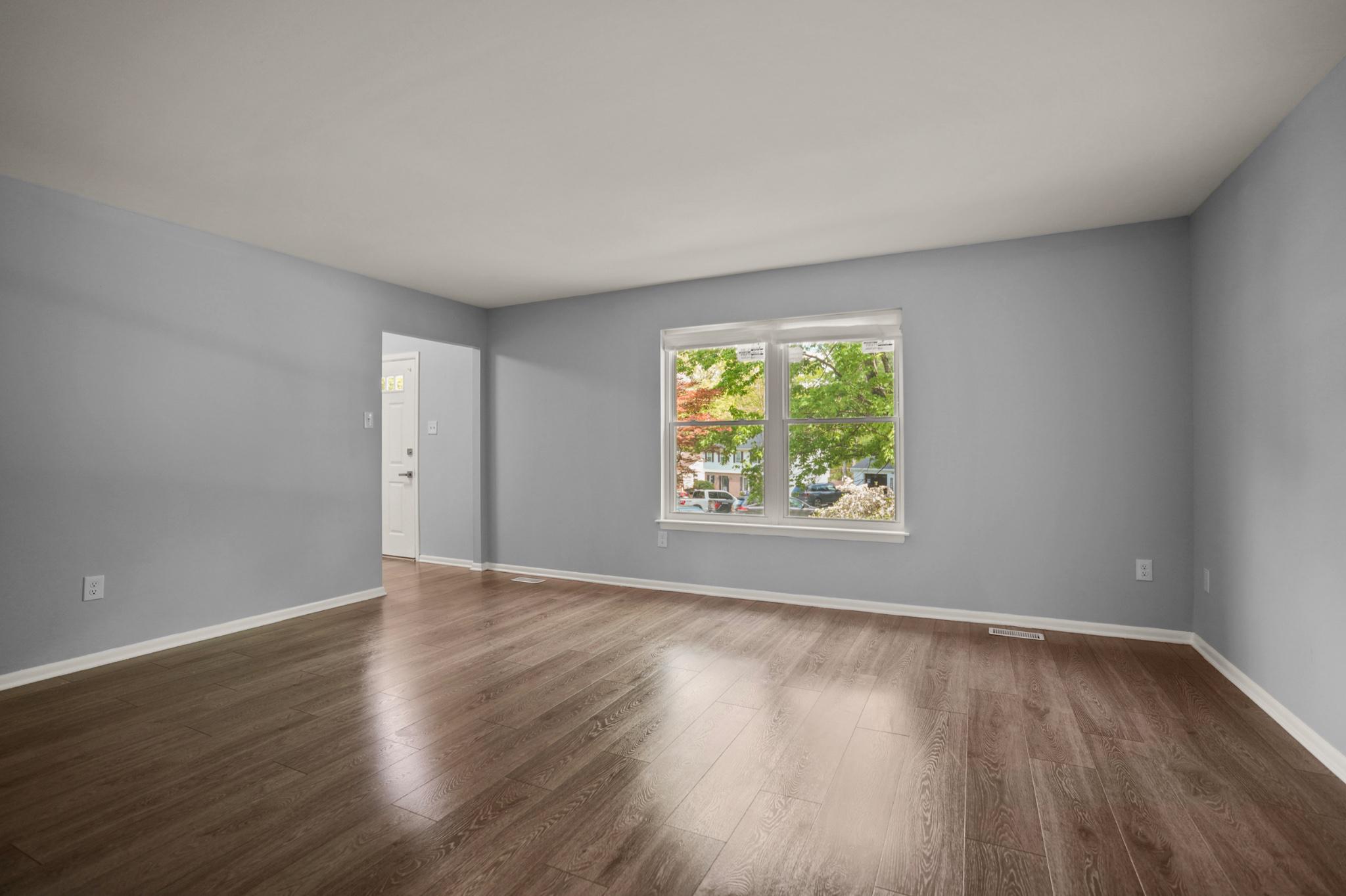 10 IRON BOLT COURT