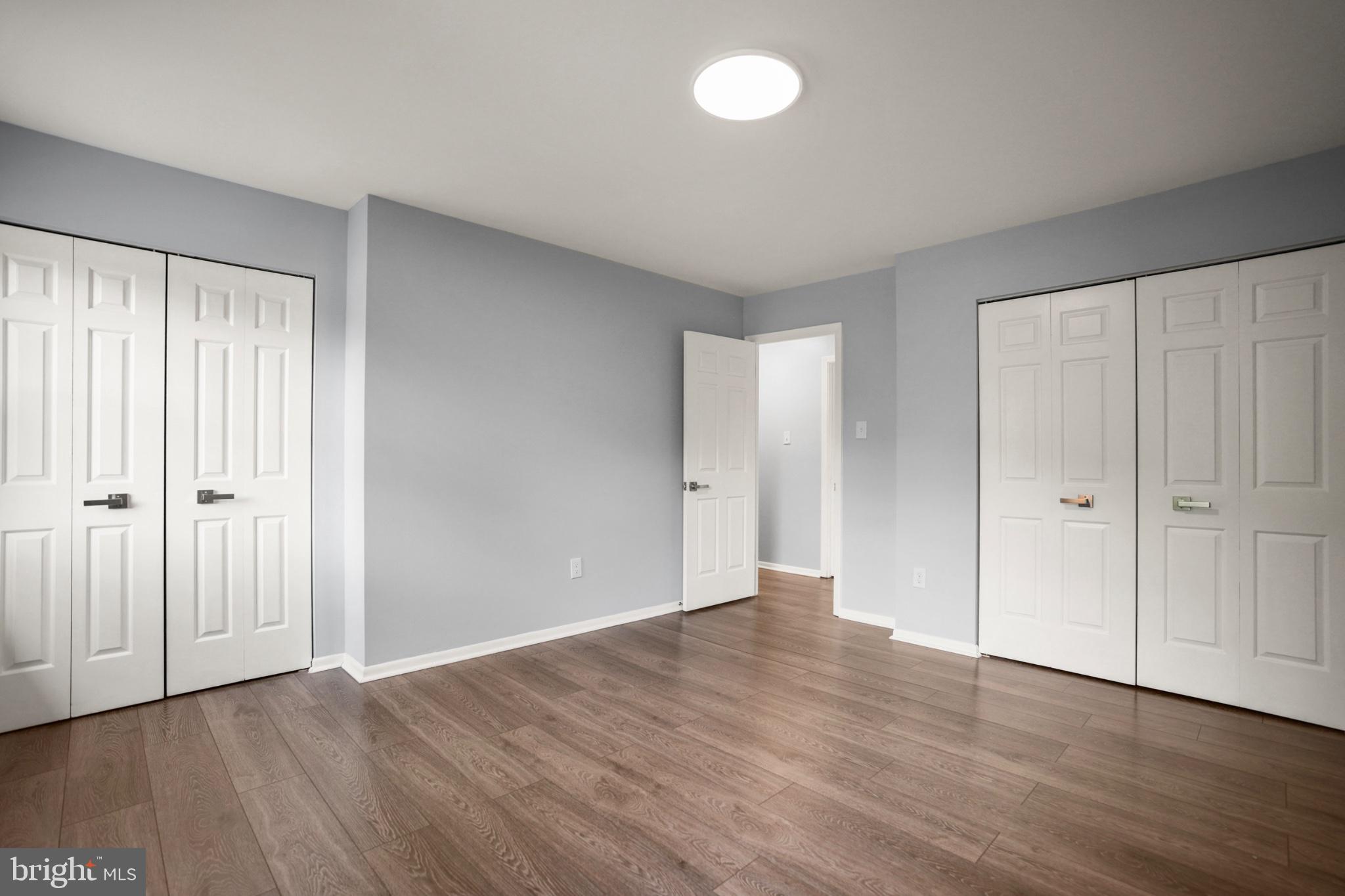 10 IRON BOLT COURT