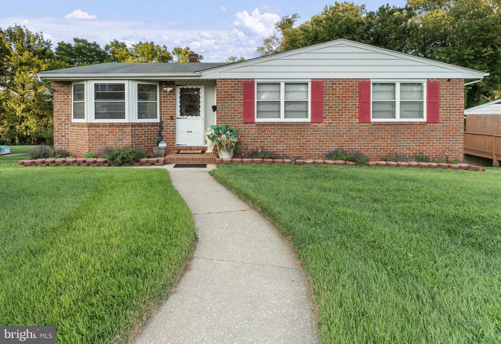 8210 STREAMWOOD DRIVE