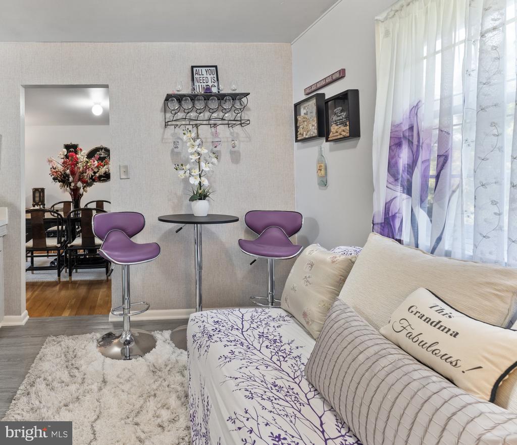 8210 STREAMWOOD DRIVE