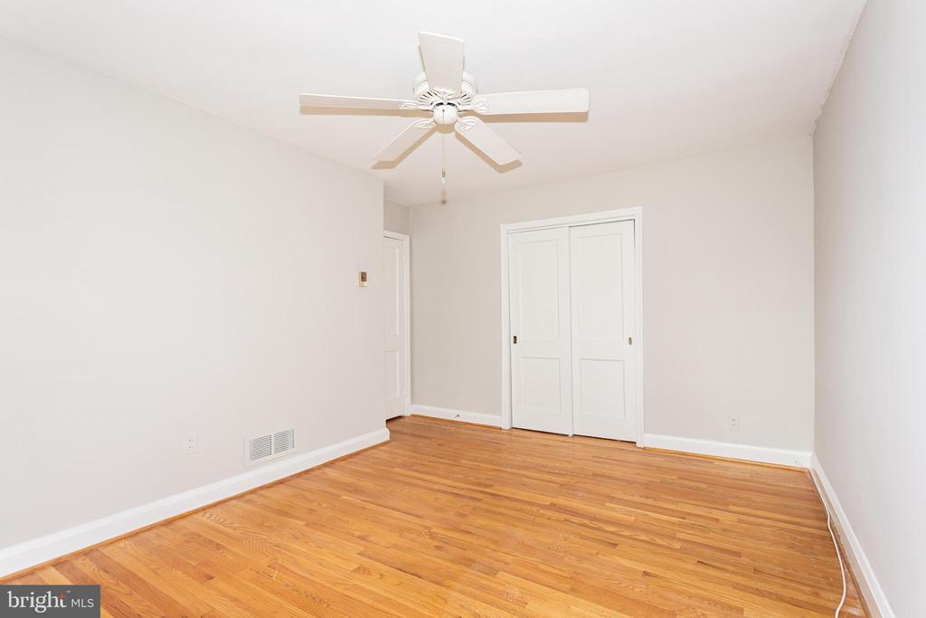 8426 PLEASANT PLAINS