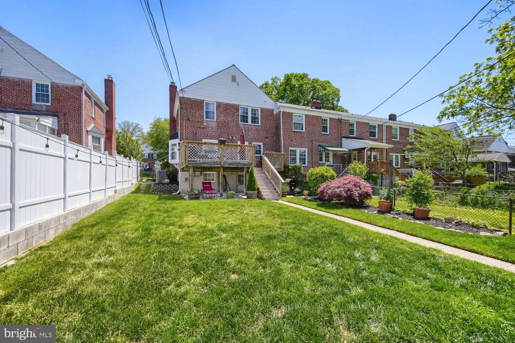 1827 EDGEWOOD ROAD