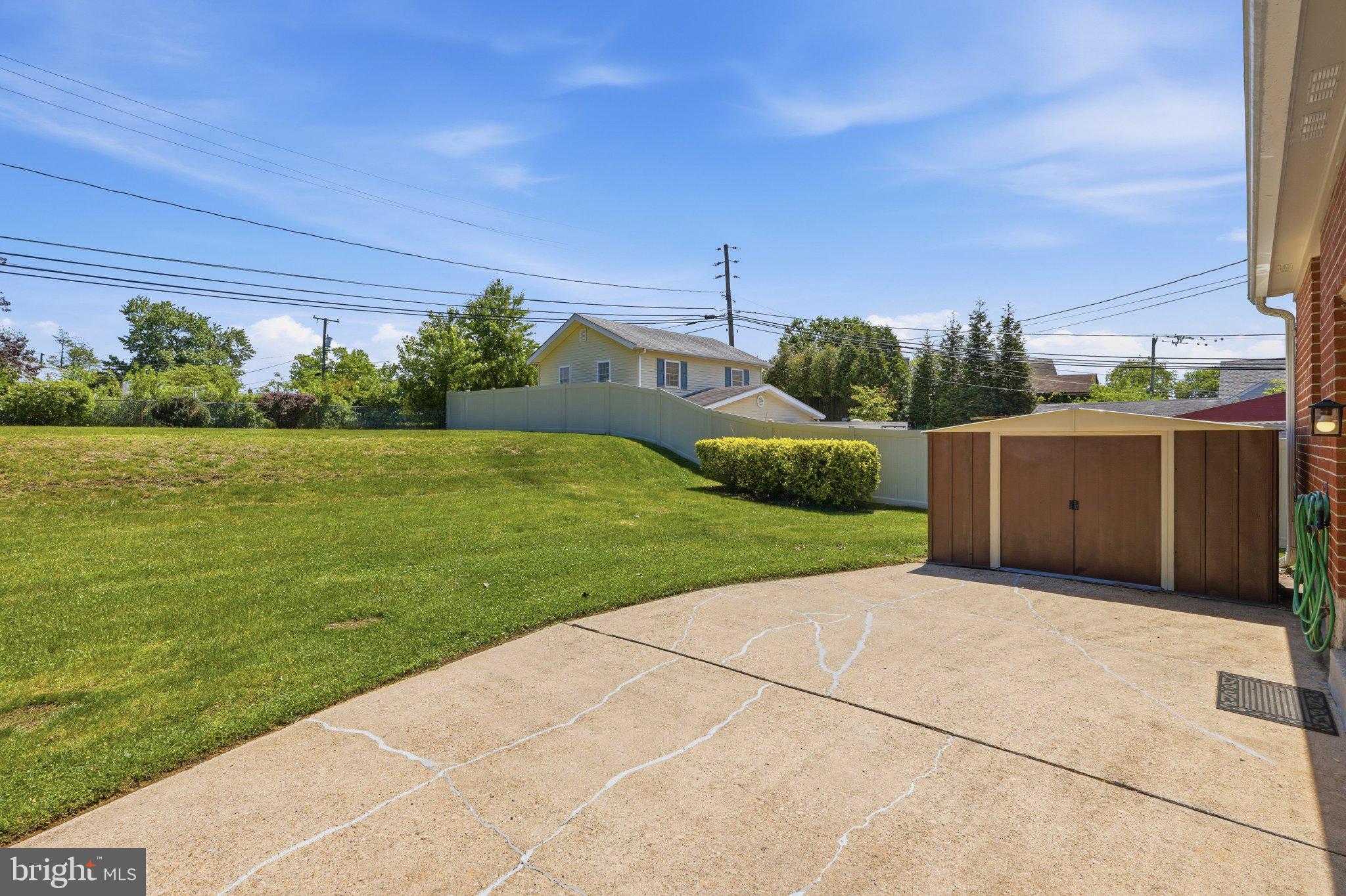 9005 PERRING PARK ROAD