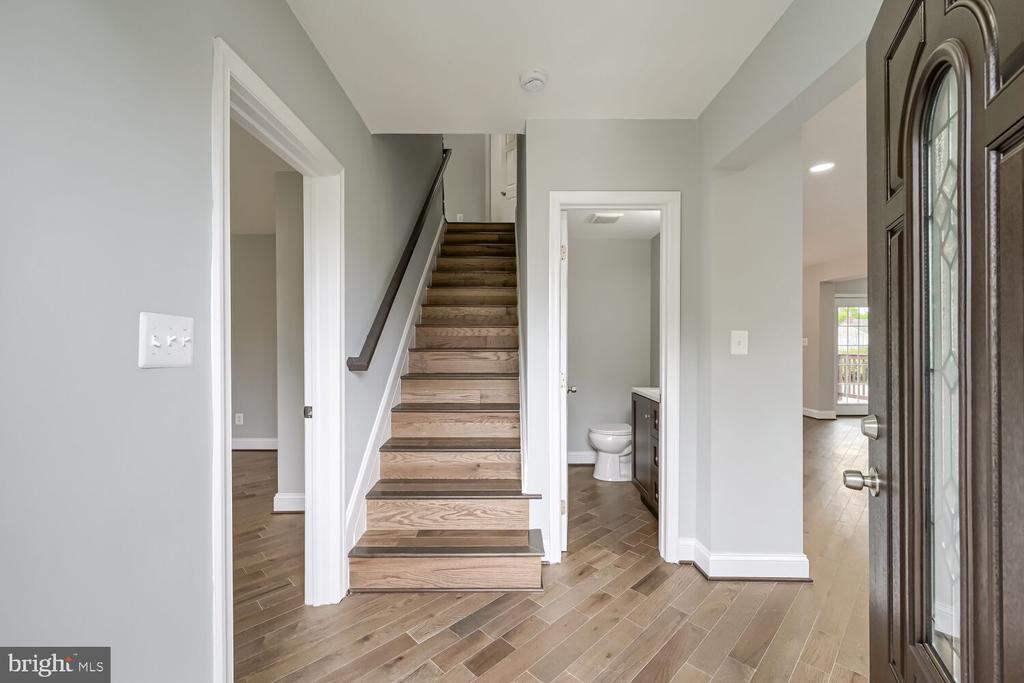 100 CLARENDON AVENUE
