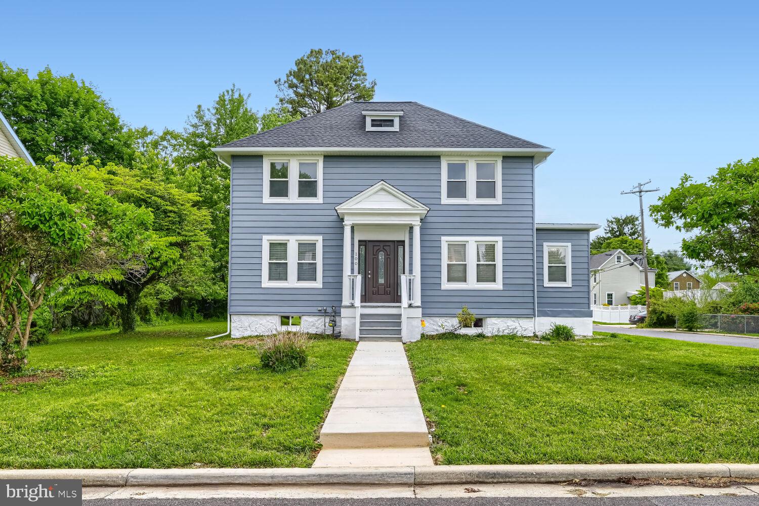 100 CLARENDON AVENUE