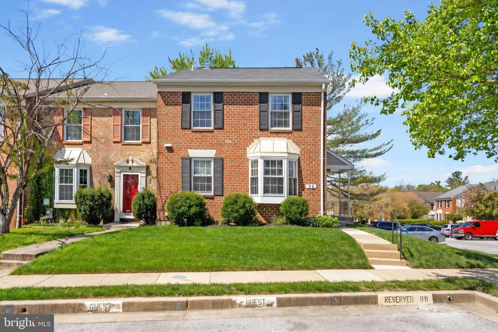 98 COURTLAND WOODS CIRCLE