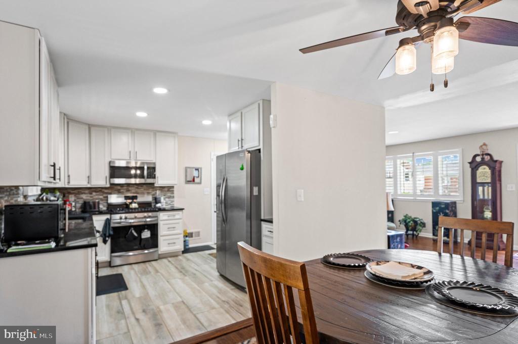 3718 EASTMAN ROAD