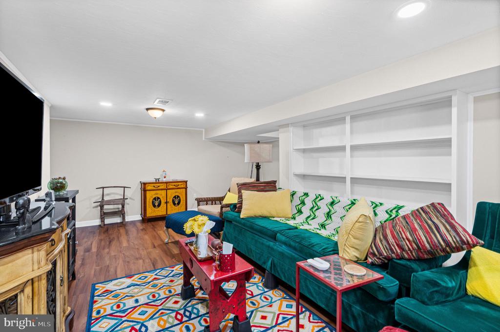 3718 EASTMAN ROAD