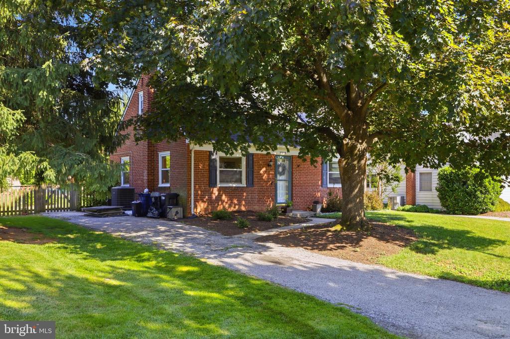 10319 GREENTOP ROAD