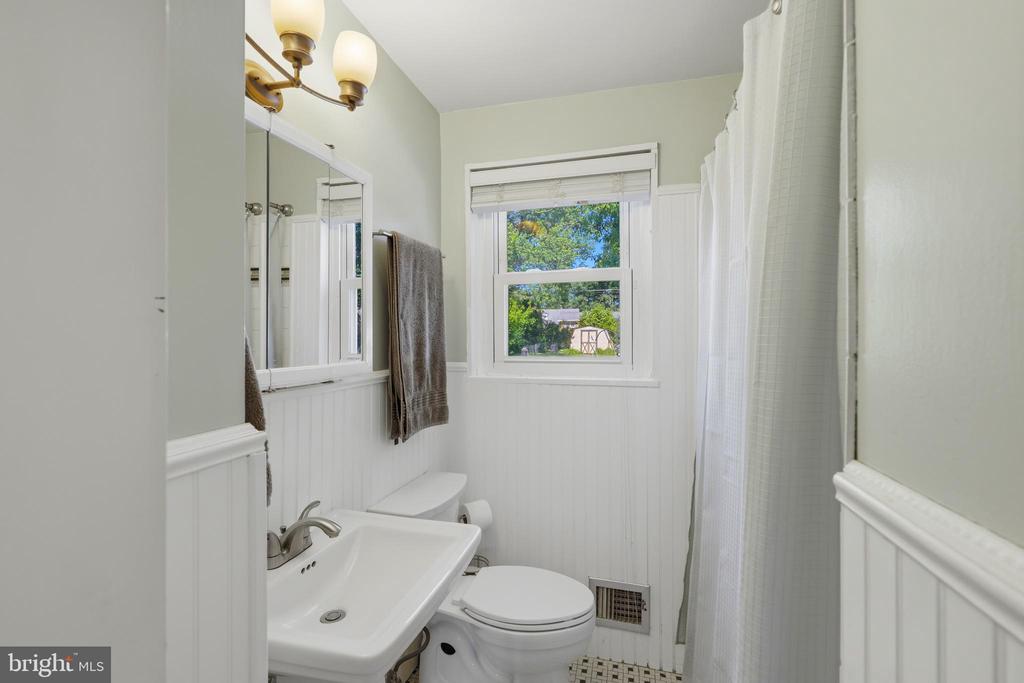 10319 GREENTOP ROAD