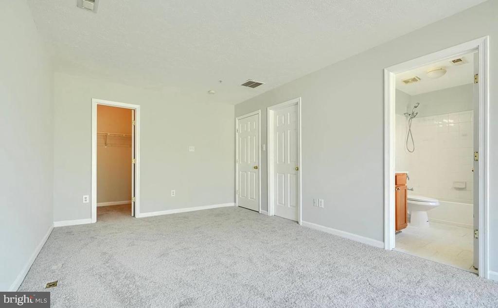 9863 DECATUR ROAD