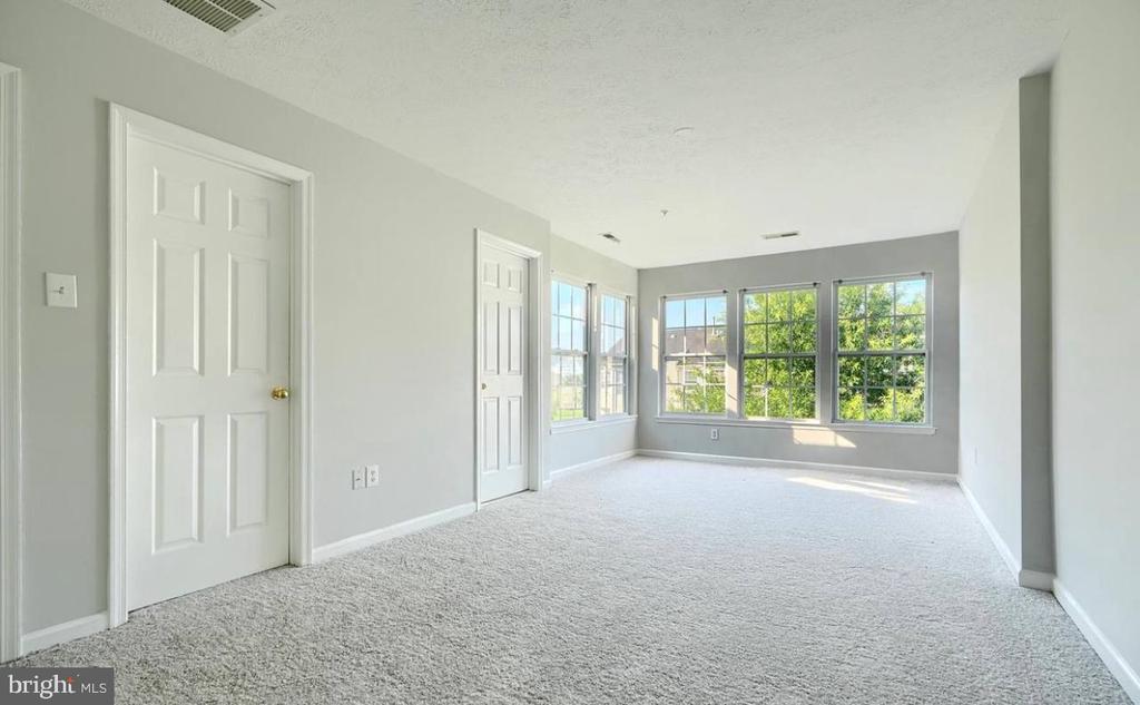 9863 DECATUR ROAD