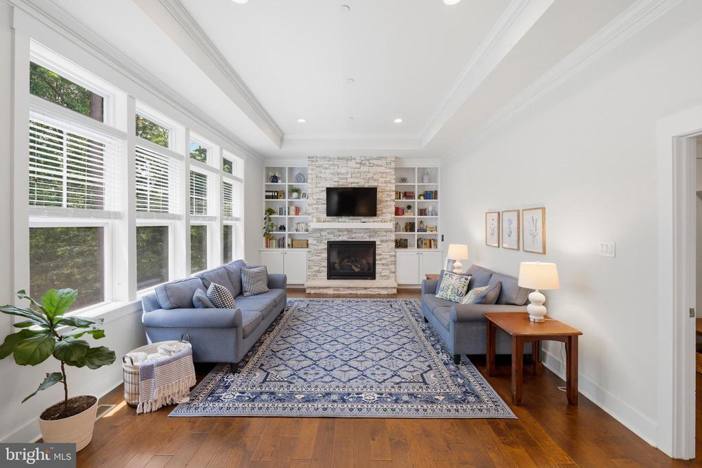 1215B PROVIDENCE ROAD