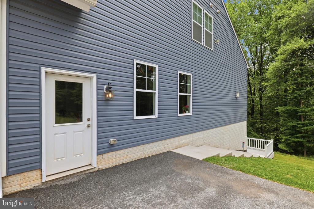 1215B PROVIDENCE ROAD