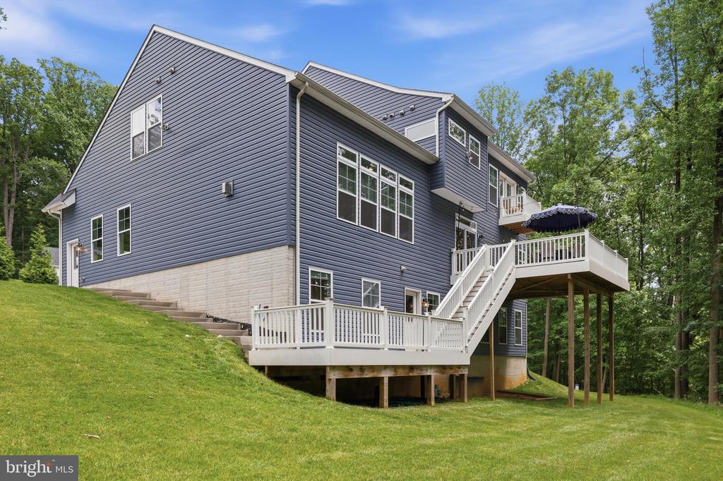 1215B PROVIDENCE ROAD