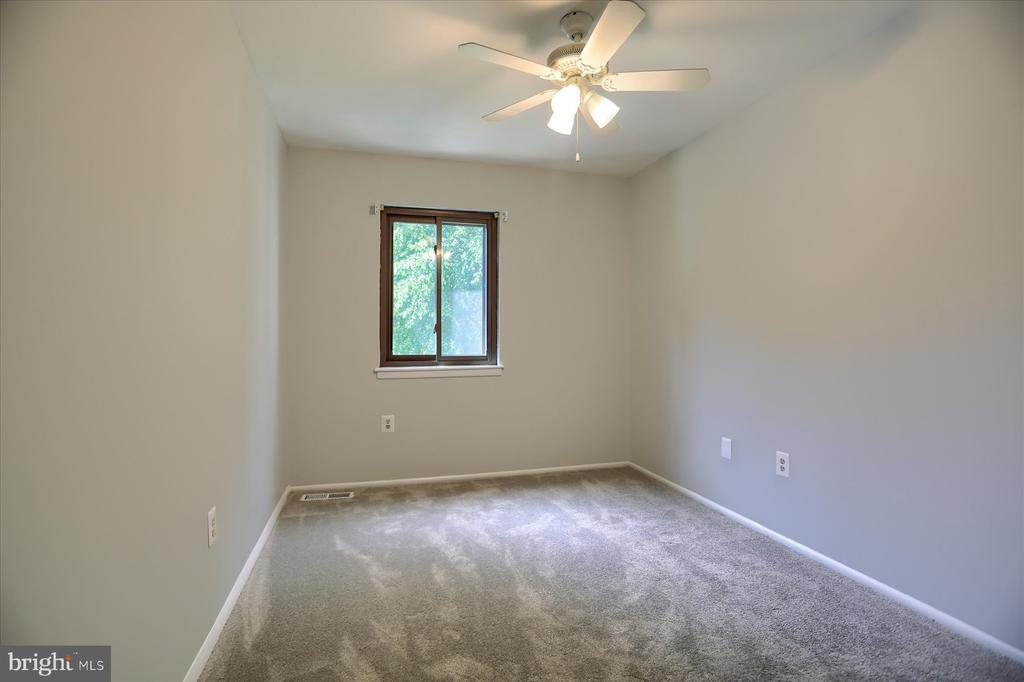 20 STONERIDGE COURT 22