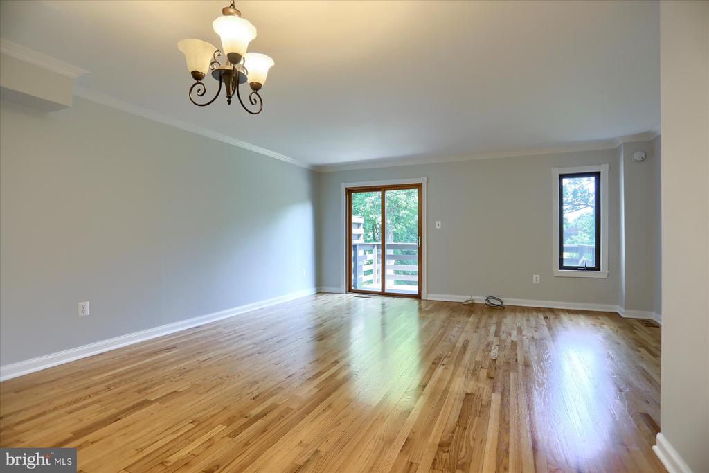 20 STONERIDGE COURT 22