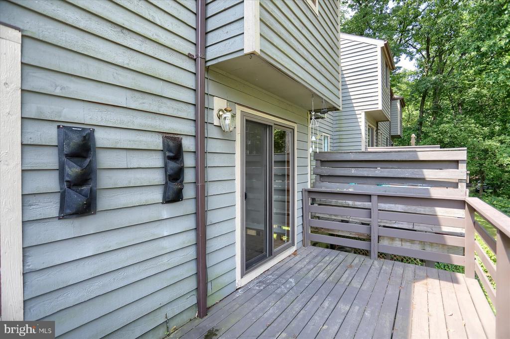 20 STONERIDGE COURT 22