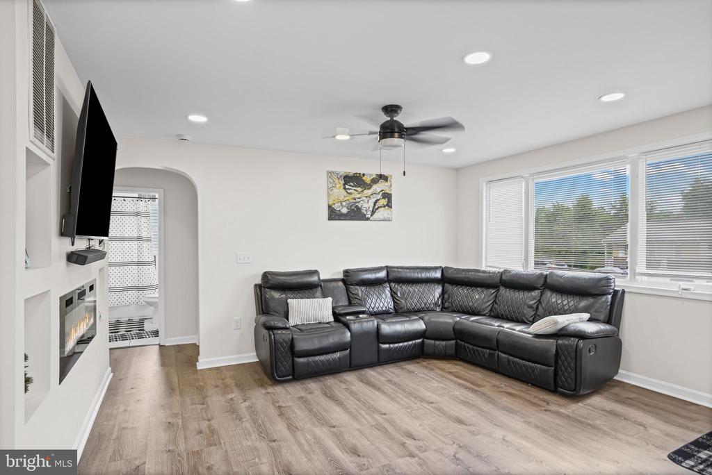 3214 DOYCRON COURT