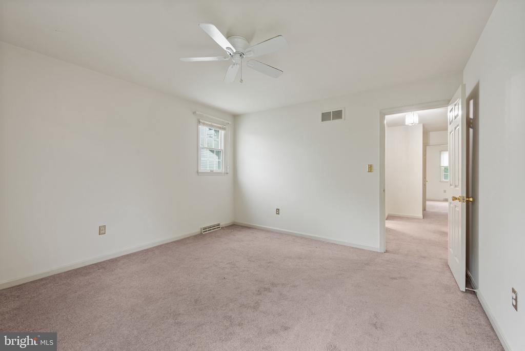 2001 VISTA LANE