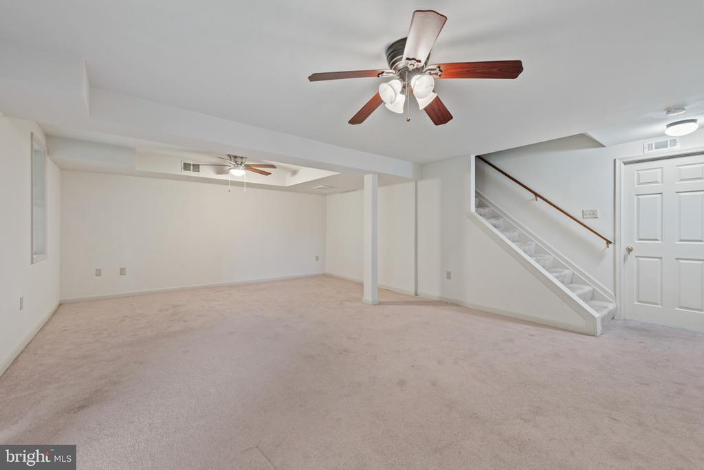 2001 VISTA LANE