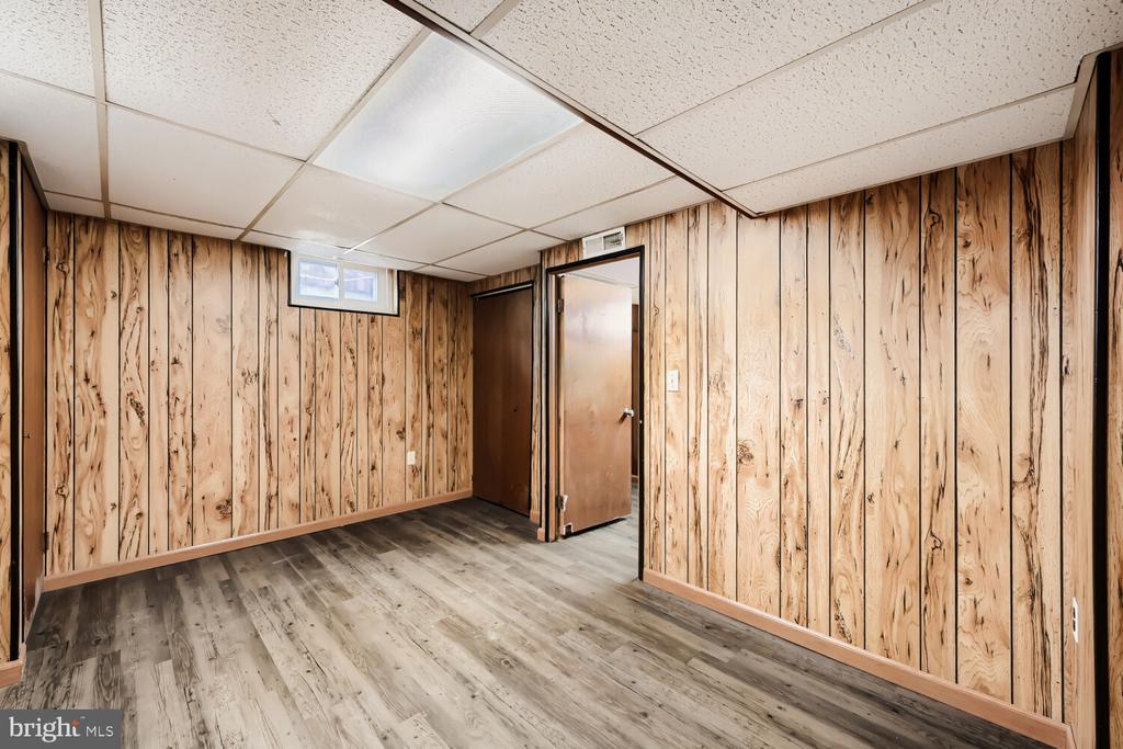 1529 DOXBURY ROAD