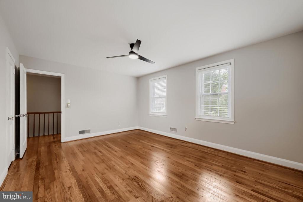1529 DOXBURY ROAD