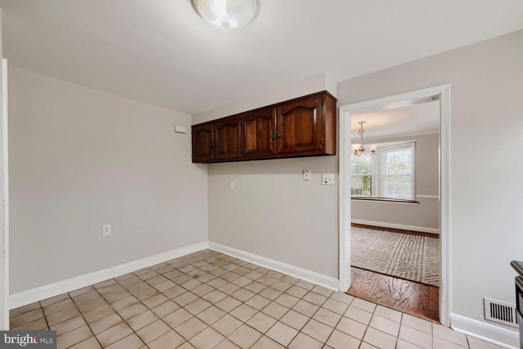1529 DOXBURY ROAD