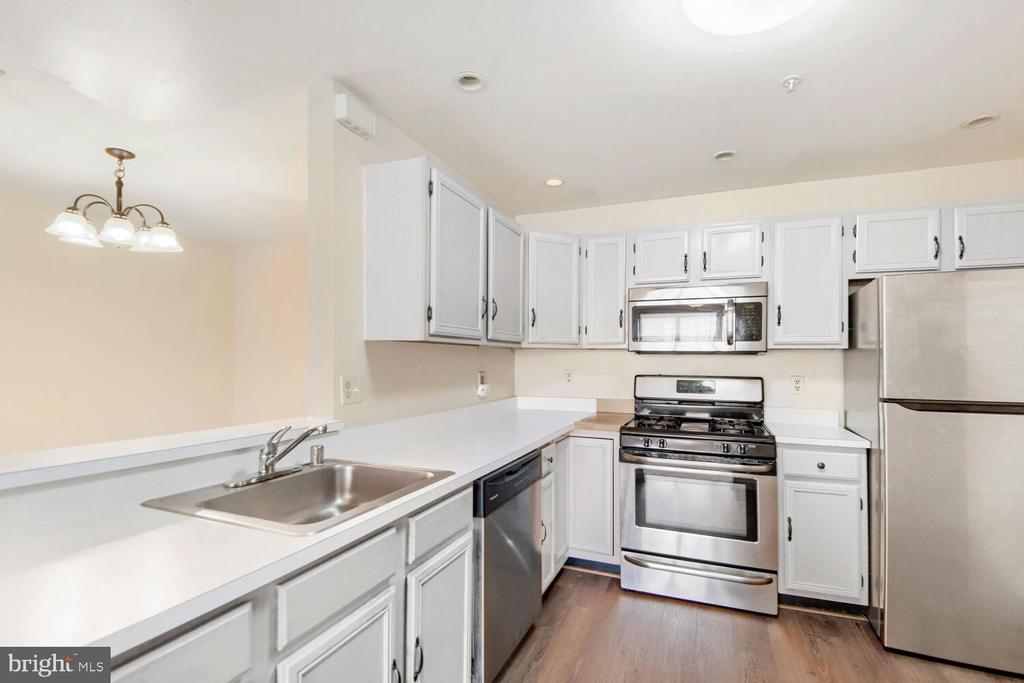 2322 FALLS GABLE LANE Unit: J