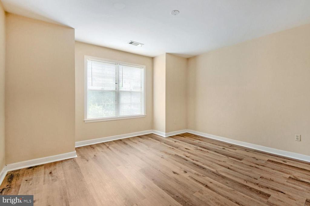 2322 FALLS GABLE LANE Unit: J