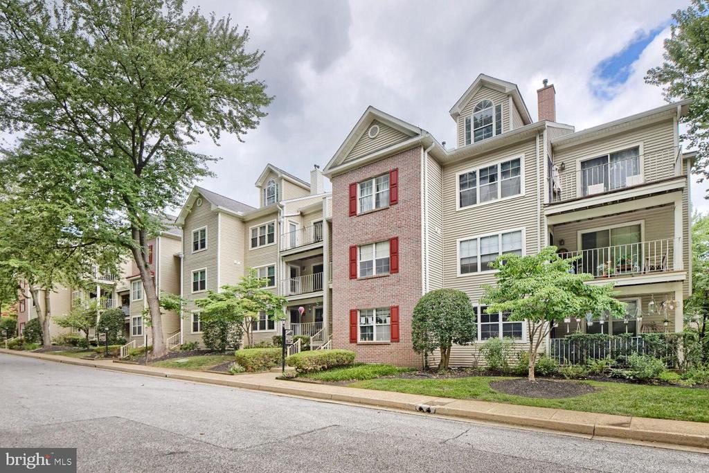 2322 FALLS GABLE LANE Unit: J