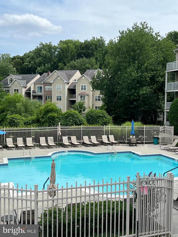 2322 FALLS GABLE LANE Unit: J