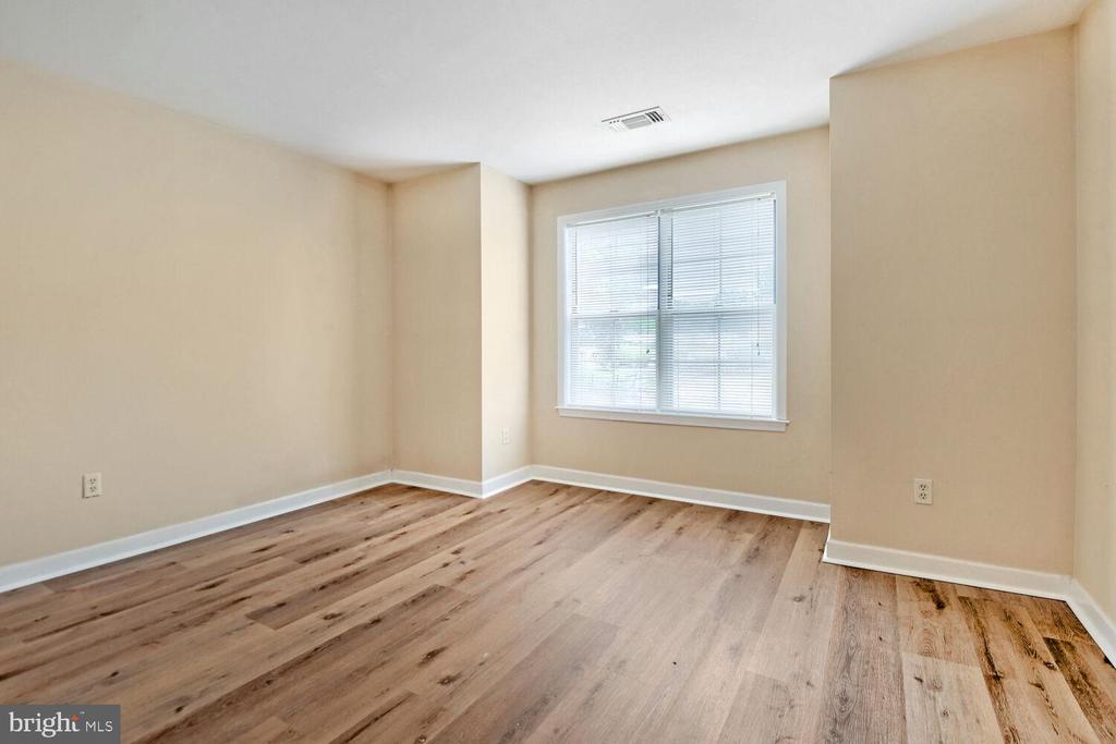 2322 FALLS GABLE LANE Unit: J