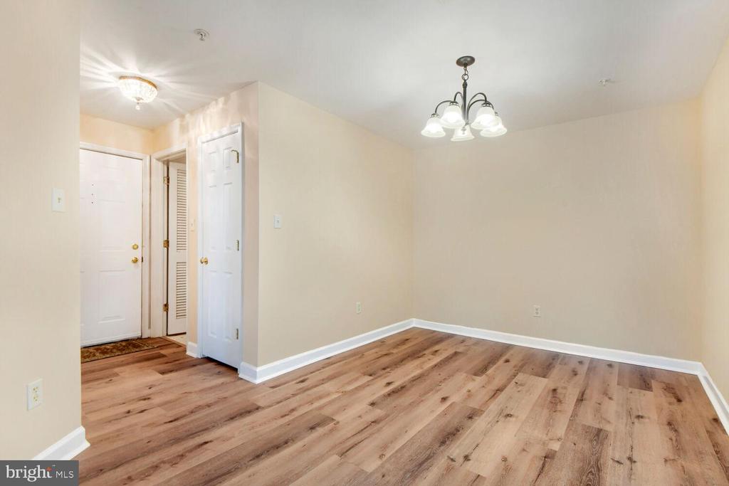 2322 FALLS GABLE LANE Unit: J
