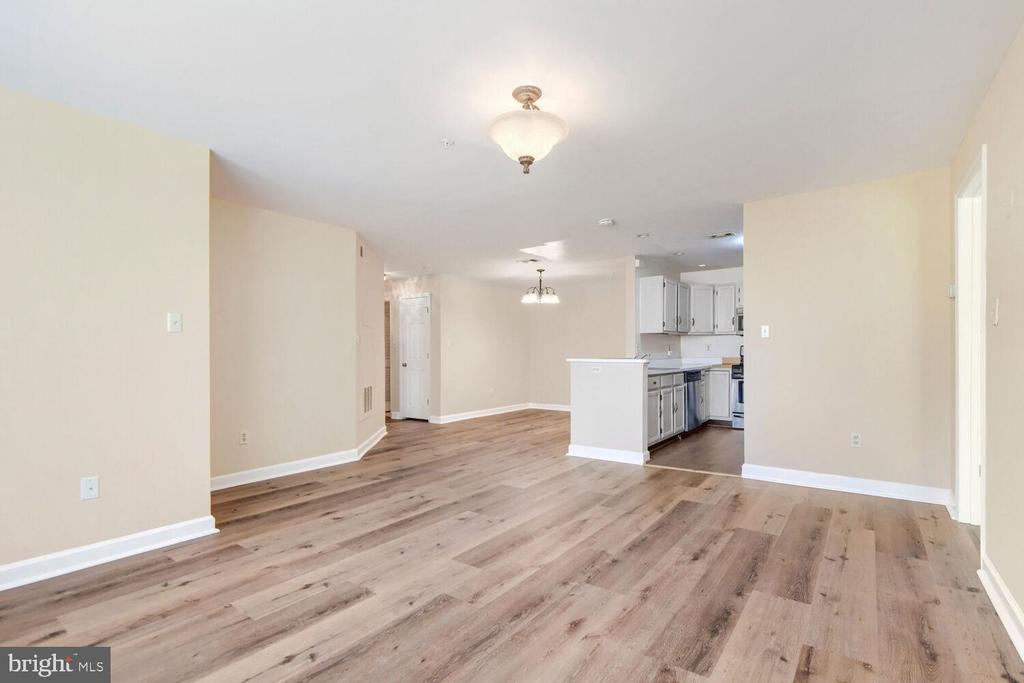 2322 FALLS GABLE LANE Unit: J