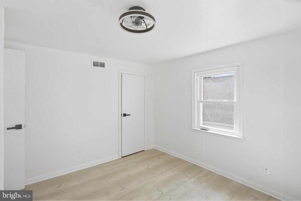 4222 THORNCLIFF ROAD