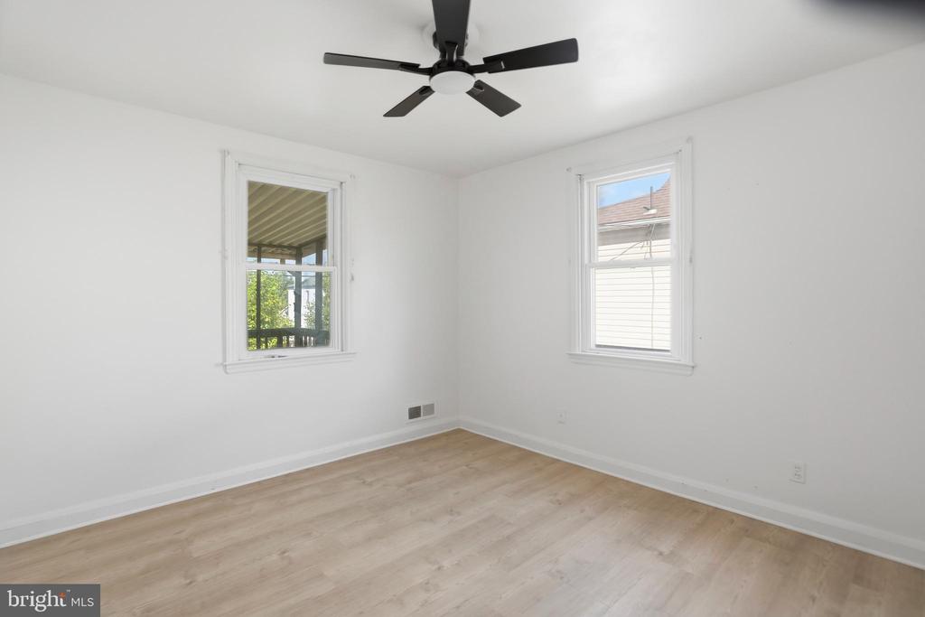 4222 THORNCLIFF ROAD