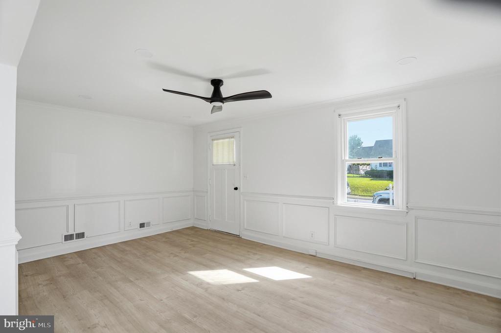 4222 THORNCLIFF ROAD
