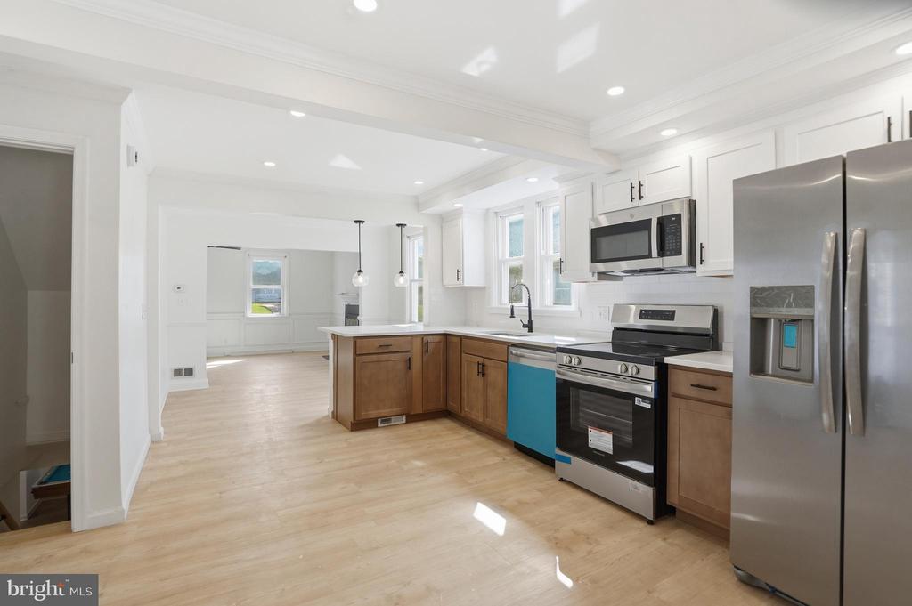 4222 THORNCLIFF ROAD