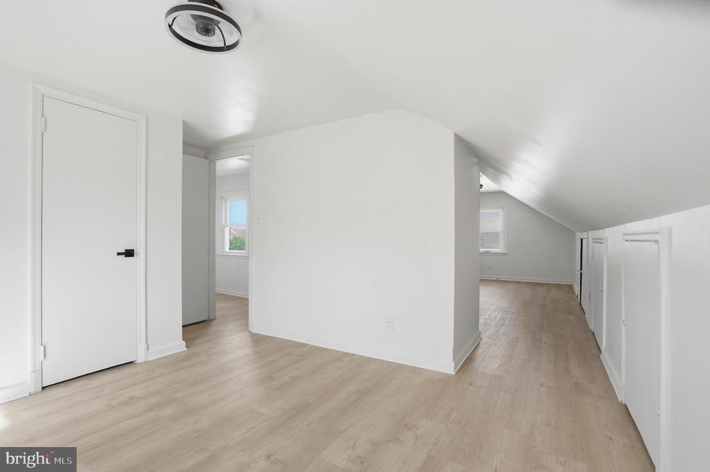4222 THORNCLIFF ROAD