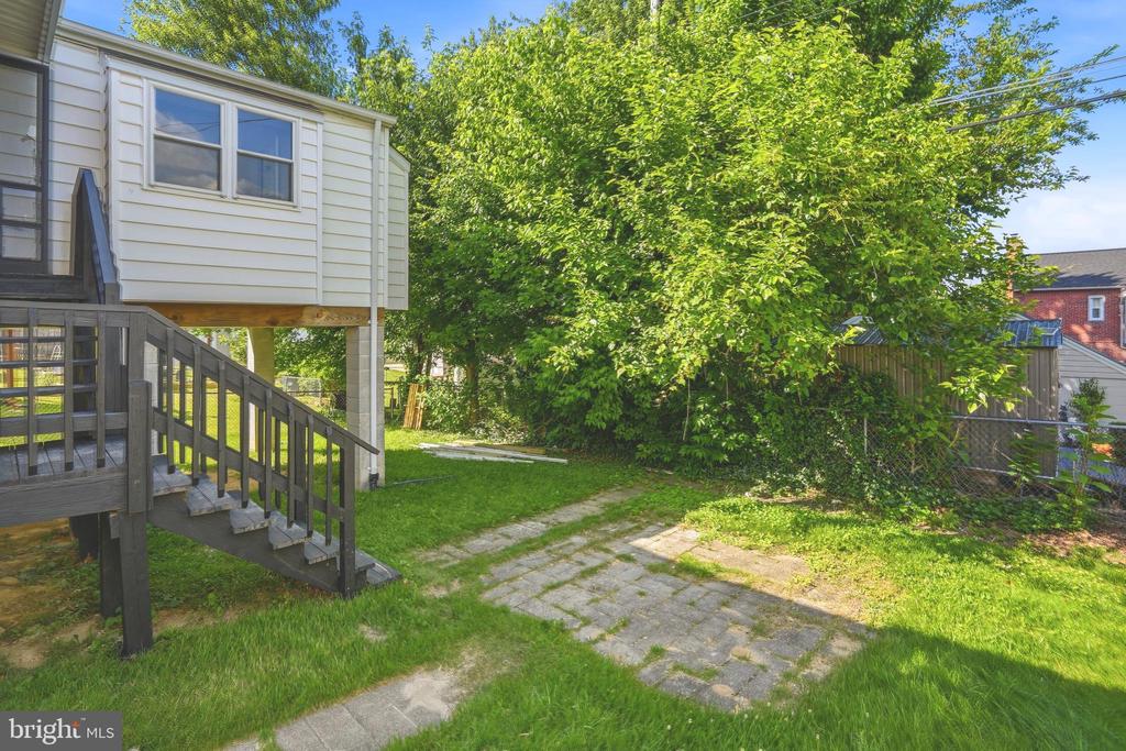 4222 THORNCLIFF ROAD