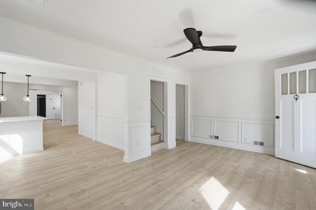 4222 THORNCLIFF ROAD