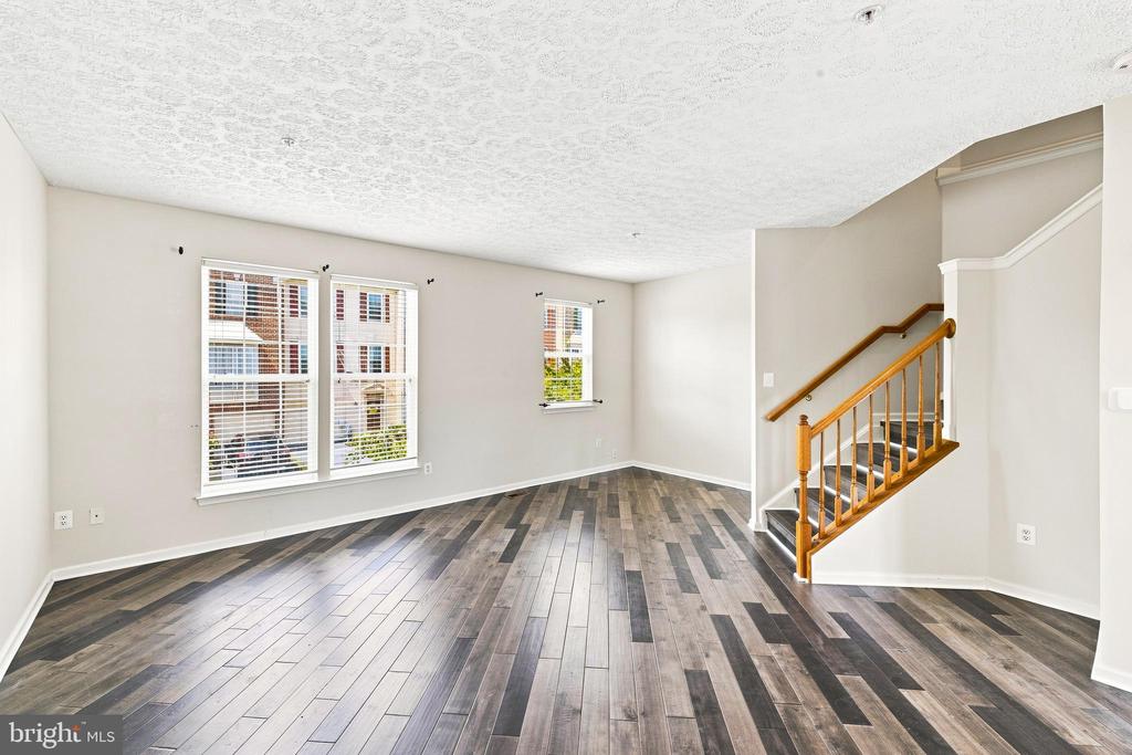 9739 HARVESTER CIRCLE Unit: 9739