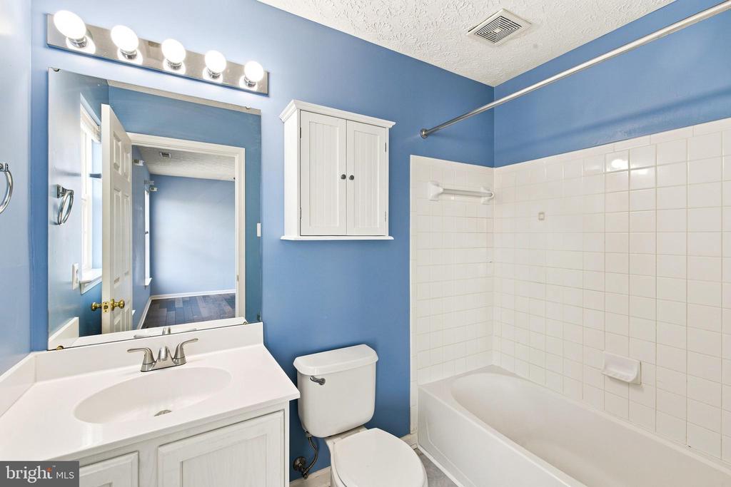9739 HARVESTER CIRCLE Unit: 9739