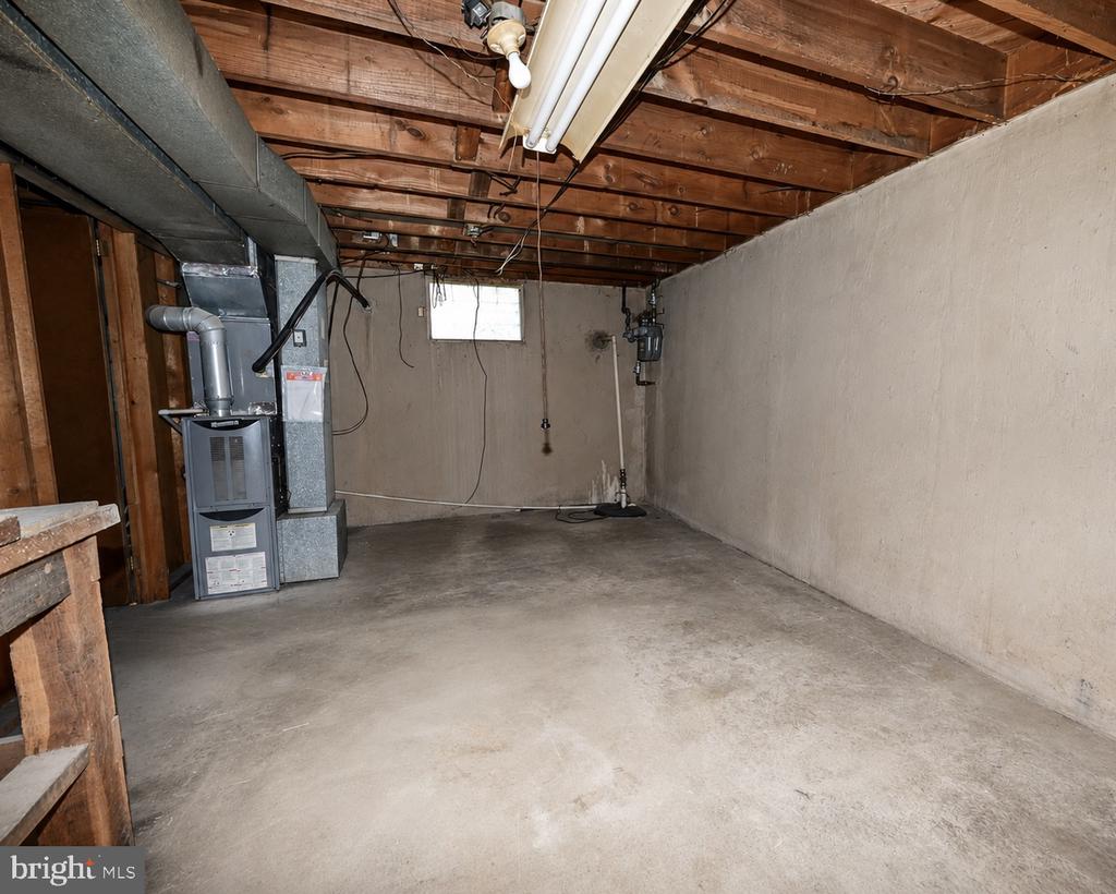 2808 GREENLAWN ROAD