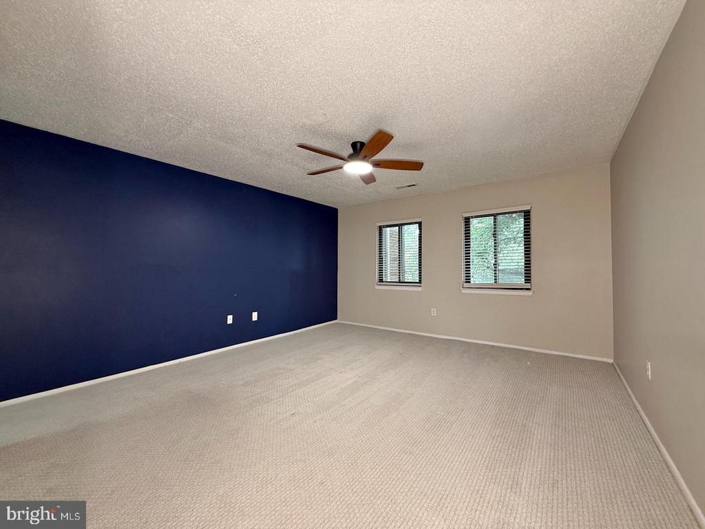 7 WINDBLOWN COURT Unit: 202