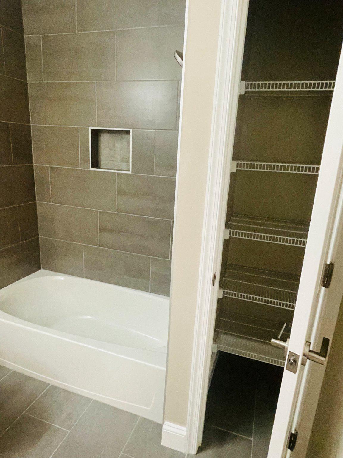 9776 ASHLYN CIRCLE Unit: 9776