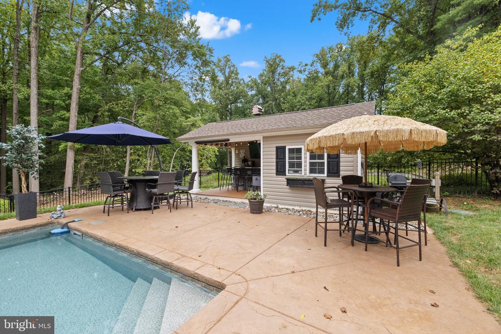 1530 PROVIDENCE ROAD