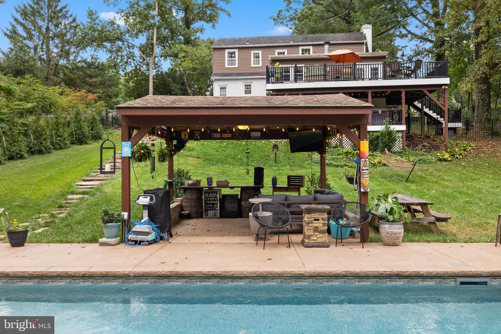 1530 PROVIDENCE ROAD